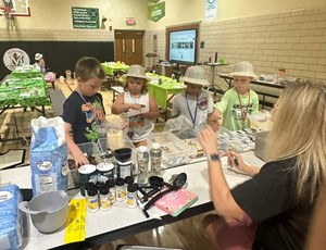 McKinley STEM Club Fundraising for Florida Trip